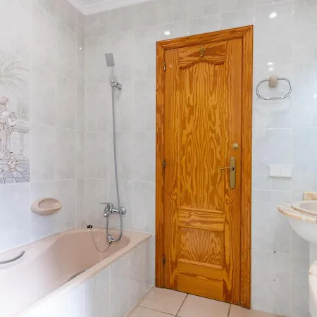Nicole By Sun & Sea Homes Villa *